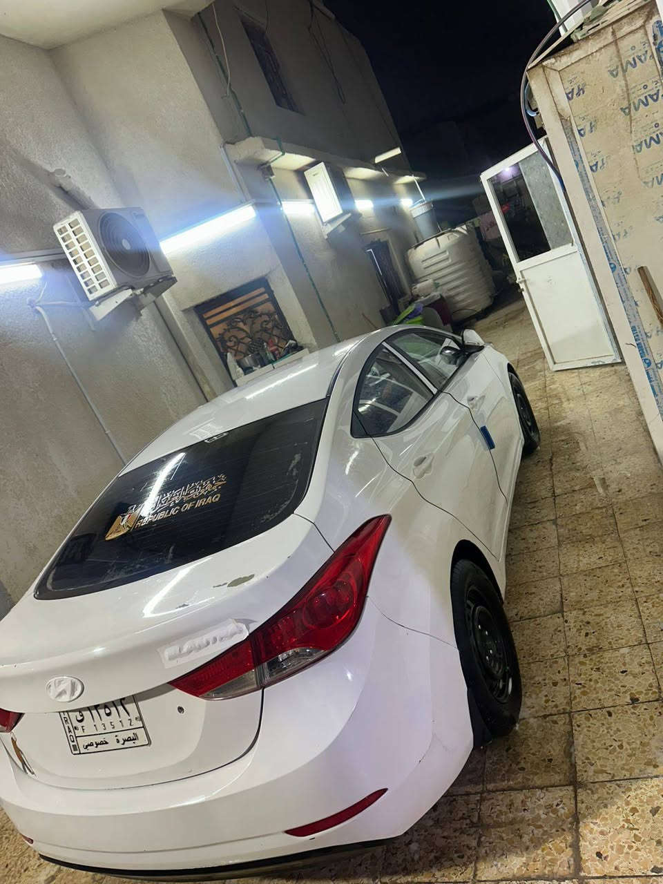 السلام عليكم
النترة خليجي مديل 2014 
راعيهة يريد تحويل السيارة بيهة مكانات صبغ محرك وكير حلوات نضاف مابيهة لاضربة ولاتبديل لبدي تجي وشوف شوف لعين لسيارة احلة من الصور 
السعر 110 وبيهة مجال لشراي 
لسيارة مال جناي خير من الله 
مكاني بصرة ابو لخصيب
رقم الهاتف:*********** ابو الخصيب, البصرة
