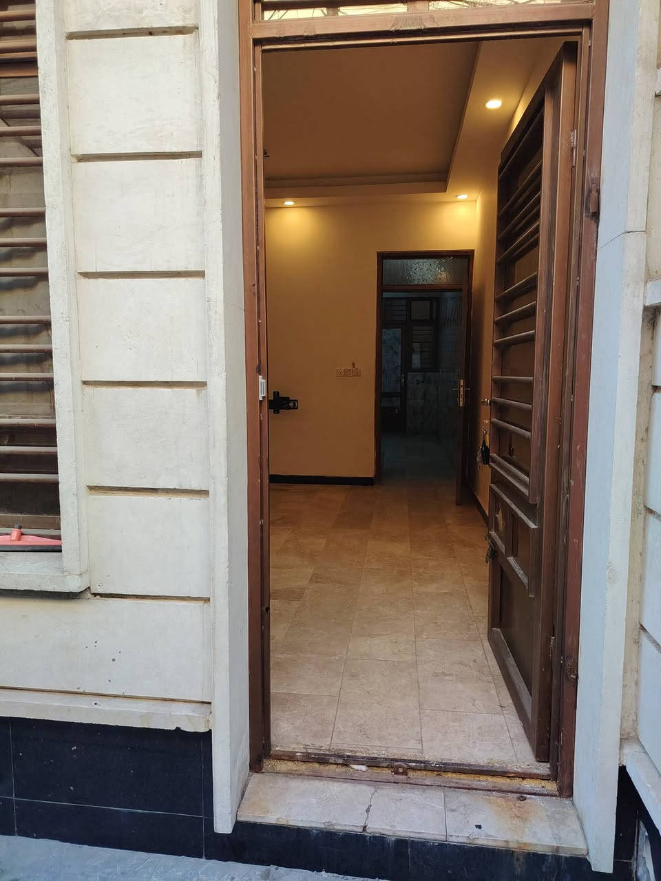 بيت للإيجار
موقع البيت بالسيدية منطقة تبوك منطقة هادئة جدآ

مساحة البيت 50 متر

غرفتين نوم وحدة من عندهن سويت

استقبال بالدخول مطبخ صحيات +  السطح بي مخزن جبير 

للاستفسار الاتصال على الرقم
*********** ☎️ ***********
