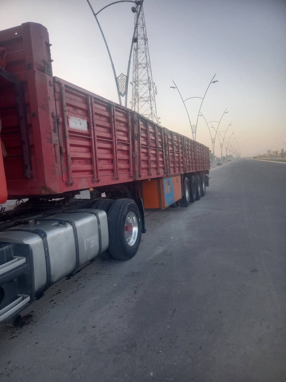 سلام عليكم  عربانه عبدالله جوهر رقم وسنويه دهوك مكفوله تخم تاير جاهزه من كلشي جوبلس برميل سعر 135 مكانه بصره رقم الهاتف***********
