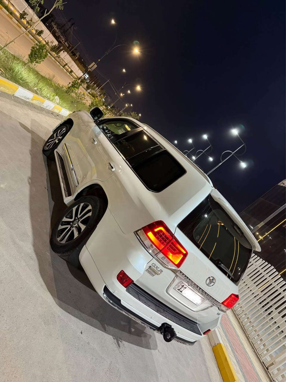 السلام عليكم لاندكروز للبيع مديل 2019 گراند تورنك بريم باب اول فوول مواصفات مكينه 6سلندر السياره مكفوله من الصبغ وجديده لووك ماشيه 80 الف السعر 495 مكان السياره ذي قار للاستفسار *********** ناصرية, ذي قار
