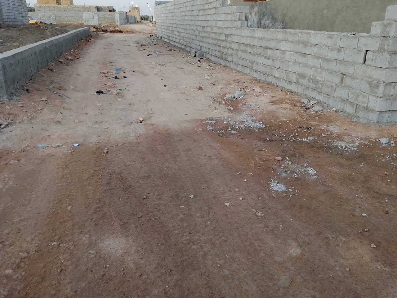 قطعه 125 م سند ٢٥ زراعي بسمي موقعه خلف شقق الزيتون مدفونه سبيس اتصل على رقم ‏‪***********‬‏📱 سعره مناسب 4 ملايين
