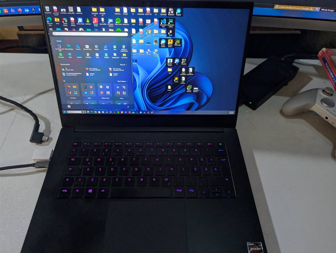 Razer blade 14 2021
Ryzen 9 5900hx up to 4.6GHz

Rtx 3070 8GB 105W الي اذكره

16GB ram

1TB ssd m.2 Samsung ما اذكر سرعته

Screen:14" ips 2K 165hz 100% dci-p3 143% srgb 

كل الجهاز المنيوم

Big Glass trackpad

تبريد جدا محترم وبطارية تطول شوي

باكيتهه موجود ونظافة 99%

تجربة الكيبورد كلش سلسة ورهييييبة

المكان نجف ***********

السعر

1,350,000
