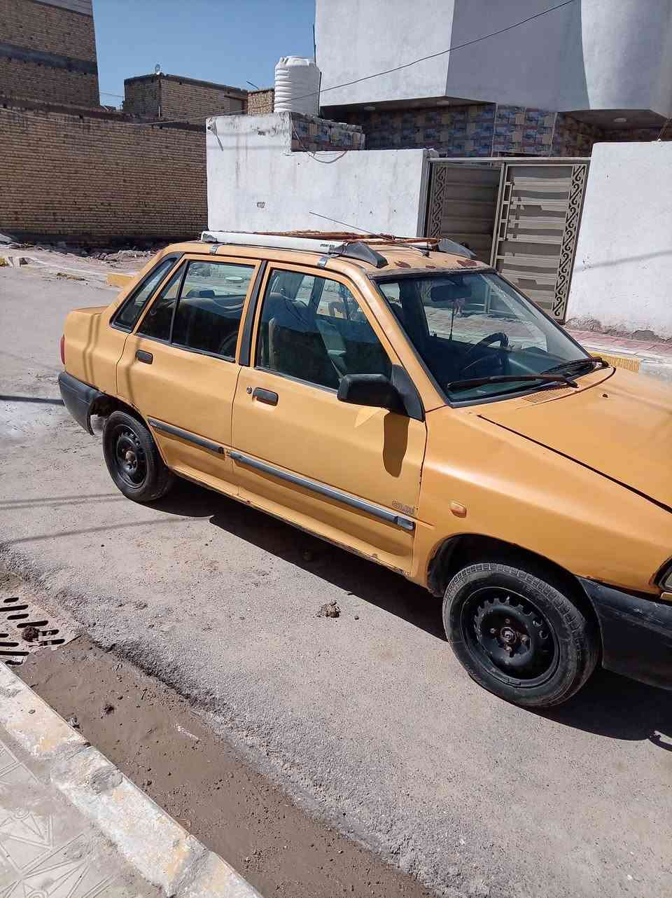 سيارة جاهزة مكينه وكير وحدادية شرط موديل 2011 راعية موجود سنوية منتهية 2021 غير مسوؤل بالغرامات مكانه ناصرية مركز سعر 13 قفل الاتصال على الرقم *********** او ***********
