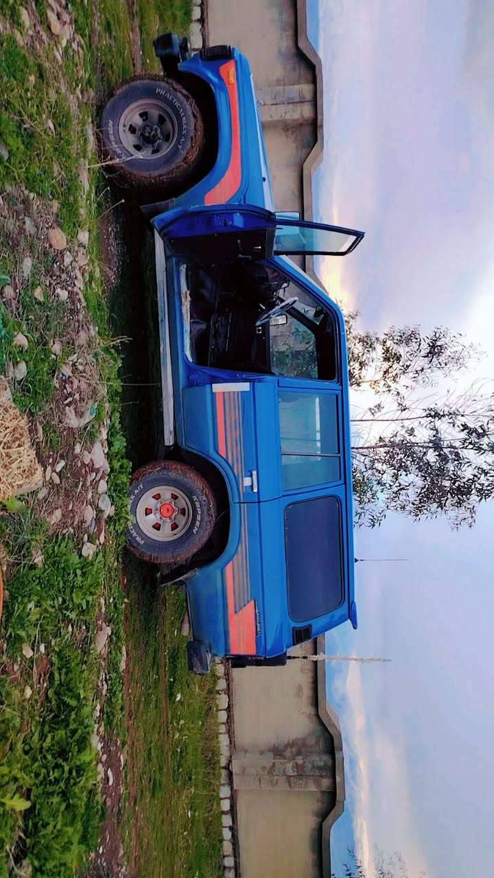 لاندکرۆز مۆدێل 85 2ئێف ئارم پلاستیک سلیمانیە گێر و مەکینە اکسل دبل اکسلی بەشەرت  سیستەم غازو بە نزین بێ کێشەیە وەرگەڕاو لێدراوی نیە 
سەیارە کە ماڵی دۆستە توندوو تۆڵە 

***********
