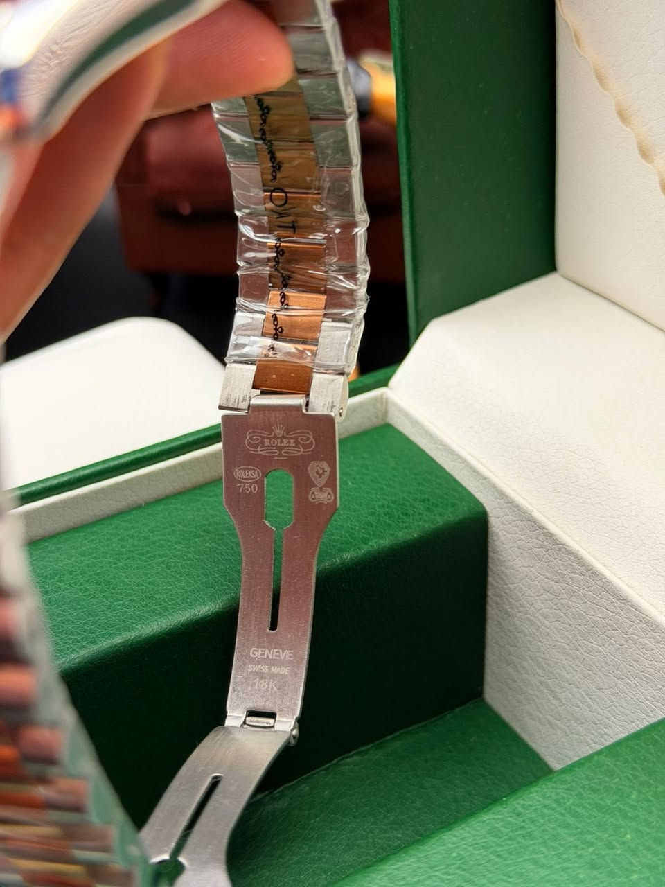 ساعه روليكس روز كولد
بلون مميز جدا 
منفذ تاريخ 
المكينه يابنيه كوارتز 
ضد الماء 
طلاء ثابت والزجاج زفير واضح التفاصيل 
سعرها 35 
ادمن وافق اخيك


**إذا كنت صاحب هذا الإعلان وتريد حذفه لأي سبب، رجاءا أرسل رسالة إلى الدعم الفني**