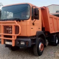 شاحنة • موديل 2002 • كلار