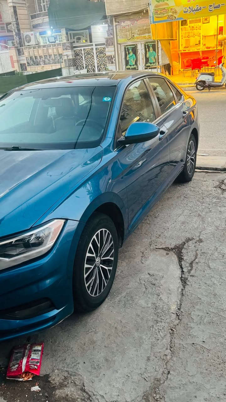جيتا 2019 
مكينة 1400 تيربو 
لون ازرق بحري 
مواصفات S
صور الحادث مرفقة بالمنشور 
كشنات جلد 
رادار 
نقطة عمياء 
تحديد مسار 
سلايدروف 
وبعد بيها هواية مواصفات واغلبكم تعرفوهن 
السعر 120 وبيها مجال بسيط 
المكان بغداد الشعب 
***********
