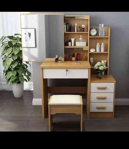 مجموعة اغراض جديدة للبيع اي استفسار دزولي طلب صداقة واني اتواصل وياكم او واتساب على  ***********🌹
