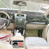 سياره سورينتو موديل ٢٠١٣ للبيع بسعر ١٦٥ ورقه بشرط  نظافه السياره  وسون...