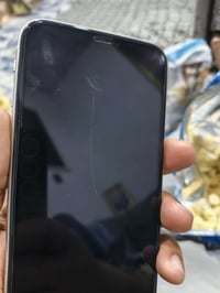 آيفون ١١ • ١٢٨ • بطارية ٨٠