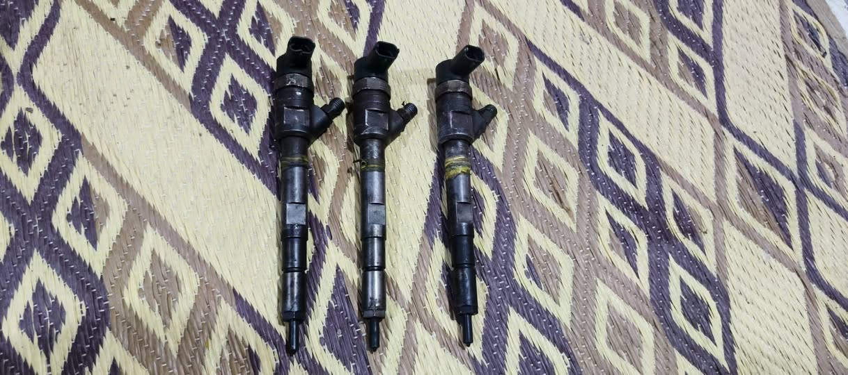 سلام عليكم 
غراض للبيع كلهن شرط شغل مكاني البصره الهارثه ***********
