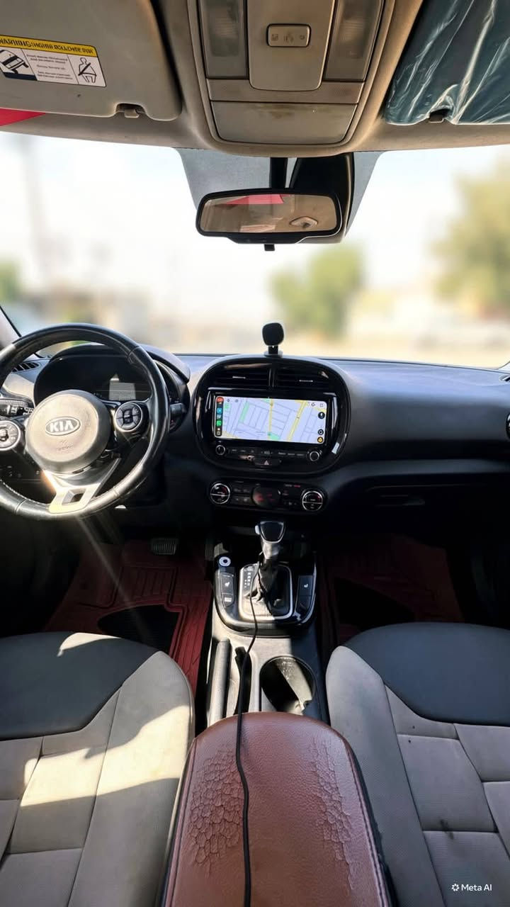 السلام عليكم
كيا صول٢٠٢٠ فئة EX بغداد باأسمي هزه جديده 
مواصفاتها...بصمة تشغيل وبصمة أبواب.... شاشه أكبر حجم ..كامره دواره...بصمة عدد ٢ ..لد لايت ولد حاجب
كشن كهرباء وتتدفئه بالكشنات الأماميه .. توقف ذاتي عند الرجوع ...ويل كب كروم
رادار امامي وجانبي..تحديد مسار..نقطه عمياء ..أطفاء ذاتي بالأزدحام..وباقي المواصفات المعروفه 
السعر(١٣٠ )وبيه مجال للشراي 
مكان السياره..بغداد
للأتصال صاحب السيارة *********** بي واتساب صور والسونار موجودات بالمنشور
