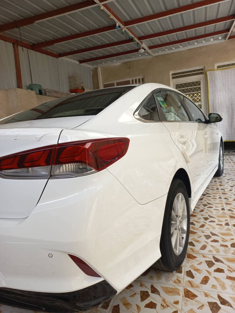 السلام عليكم
سوناتا ٢٢ كفاله عامه
وارد كوري غاز بلادي 
كوت/واسط مركز المدينه 
السعر ١٨٥$
رقم الهاتف ***********
