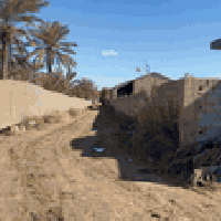 شتريد بعد القطع ام  200 متر  ب15 مليون وبيه مجال بعد متحصل هيج سعر بحي...