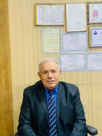 د. حسن جاسم الشمري • باطنية وقلبية • العزيزية شارع الاطباء