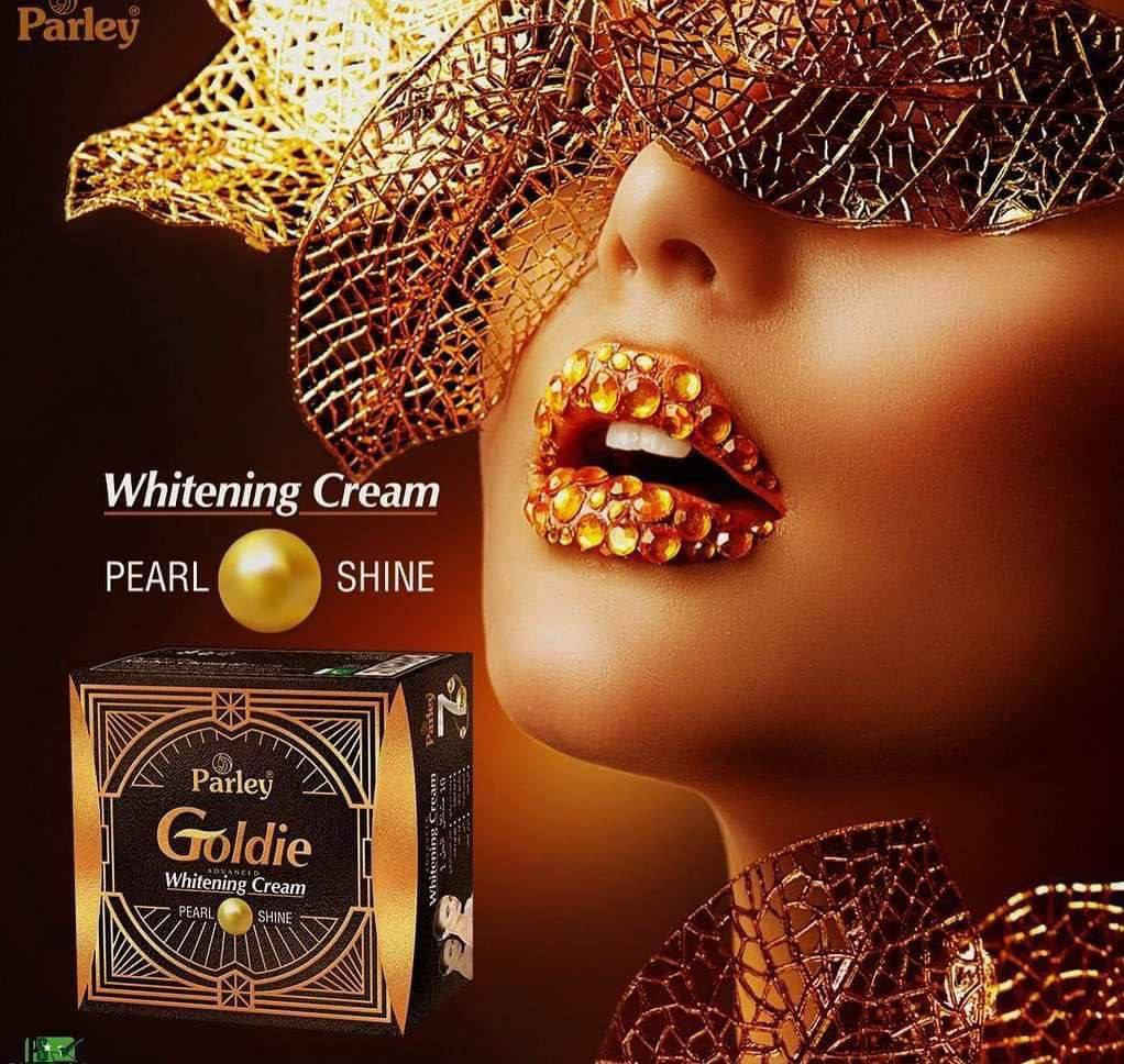 بكج بارلي كريم وصابونة الاصلي  الباكستاني من الشركة
الغني عن التعريف للشباب والبنات خلطة بارلي معروفة بنتائجها المبهرة وتجارب الزبائن تبيض البشره وتعالج الكلف والنمش والتصبغات والتجاعيد والانتفاخ وحب الشباب واثاره 
تبييض ونضاره للوجه 
خلطة اصليه ومجربه  
مميزات خلطه بارلي 

✅ توحيد لون البشره  
✅ تحارب التجاعيد ولتقدم بلسن 
✅ تقضي على الكلف ولنمش 
✅ تزيد الوجه بياض ونضاره للبشره

<<<>>>
امن للبشرة الحساسة  ومناسب  لجميع البشرات الجافة والدهنية 
<<<<>>>
المنتج يعطي فعالية  بدائية من اليوم الثالث  والنتيجة الواضحة والثابتة بعد 7  ايام   يجب الاستمرار  علئ  المنتج لغاية  10 ايام  علئ  الاقل لكي تبقئ فعالية الكريم دائمية وثابتة 

صابونة 🧼 بارلي الذهبية  #الاصلية
للتبييض 🌸 صابونة 🧼 الجمال 

<<<<>>>
المنشأ باكستان🇵🇰🇵🇰💯
#الاصلية مال شركة 💯👍

يوجد خدمة توصيل لجميع محافظات العراق


**إذا كنت صاحب هذا الإعلان وتريد حذفه لأي سبب، رجاءا أرسل رسالة إلى الدعم الفني**