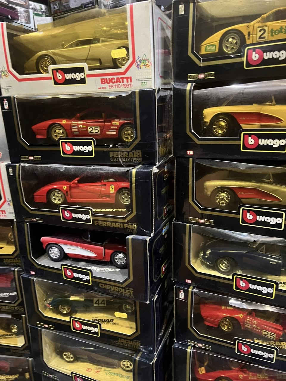 شركة بوراكو الايطالية انتجات 2013 حجم 1/18تفتحكل شيء سعر القطعة 50 الف والتوصيل مجاني


**إذا كنت صاحب هذا الإعلان وتريد حذفه لأي سبب، رجاءا أرسل رسالة إلى الدعم الفني**