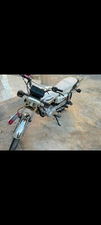 نامي برو للبيع 23 مكينه كبس لا صرف لا بخار كهربائيات كله شغال سعره 525...