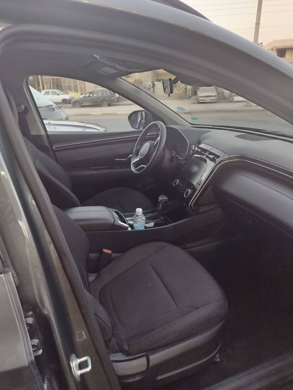 توكسان 22 امريكي كلين فول ماعدا البونراما لون مميز زيتوني رقم اربيل باسم شخص من بغداد سيارة جديده ونضيفه جدا للاتصال *********** اسيا ***********
