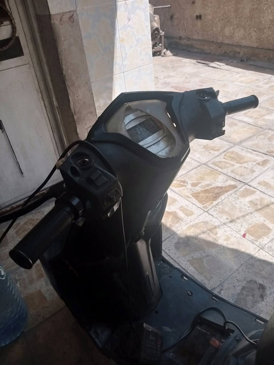 دراجه سكنس شحن موديل 2023
بطاريات سته كبار مسطره بطاريات ام الولد قبل اسبوع بدلتهن شاحنه ونلي اصليه ملف 2000واط بصمه وسويج ٣سرع لايت عالي ناصي اشاير تشتغل الخلفي فقط الامامي تجيبلها فيشه 2بربع تربطها بلوايرات ويتغلن طبيعي تمشي مسافات تتحمل وزن ثقيل جدا ملف عقل مكفولات سكليتر كلهن مكفولات كهربائيات الدراجه كامله مكمله فق الكفر الامامي مالتها يرادله ضب براغي وتضبهن الكفر الخلفي مابي شي فقط الامامي وبي شخوط خفيفه 
ملاحظه(البطاريات صارت علي هي وتبديلها 230 والوايرات همين بدلتهن )*********** موجود ماسنجر واتساب 
اتصال علرصيد لحد يدك ماجاوب علرصيد 
السعر 500 الف وبيها مجال للشراي
