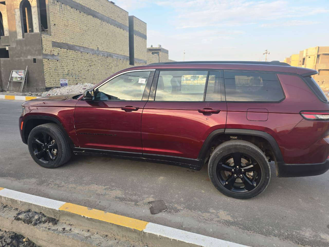 الهم صلي على محمد وال
جيب لاريدو ٢٠٢٣
فول مواصفات
6سلندر 
7راكب 
بصمه
 جلد 
حادث صبغ باب وجالس عالبارد طرف السايق 
السعر 305 $
سيار بلبصرا حاليا 
***********
