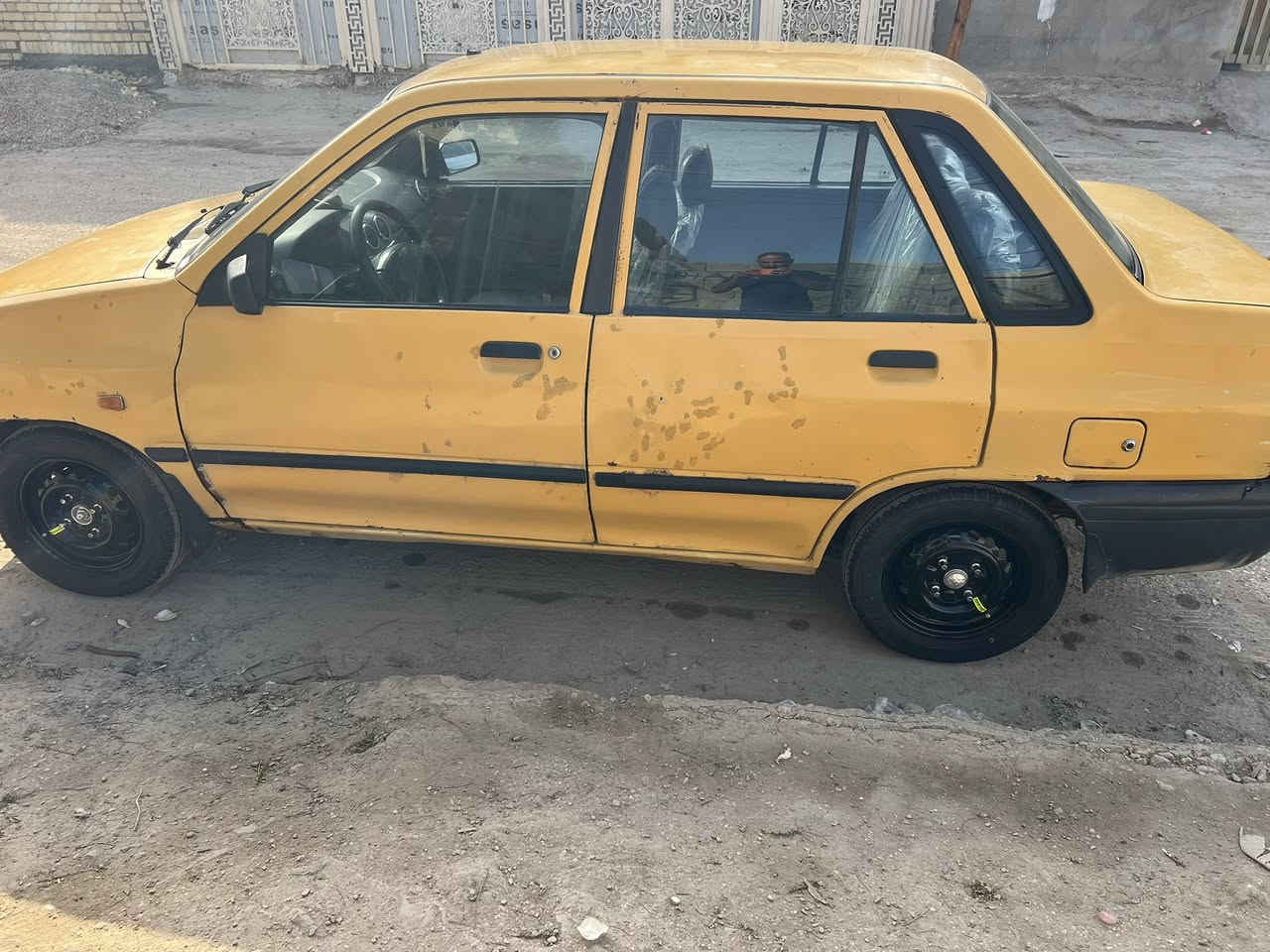 سلام عليكم سايبه موديل 2012 هيه وغرامه عليه مشتري اني بيع على هاي الحاله سياره خير من الله العنوآن الدوره السعر 15 ويه مجال شي قليل الرقم *********** اني مكلف بلا نشر
