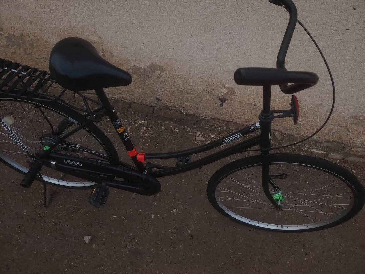 بيسكل للبيع شركه سانتوس موديل 2021سعر جوه سوك ولماعده ياخضه بلاش


**إذا كنت صاحب هذا الإعلان وتريد حذفه لأي سبب، رجاءا أرسل رسالة إلى الدعم الفني**