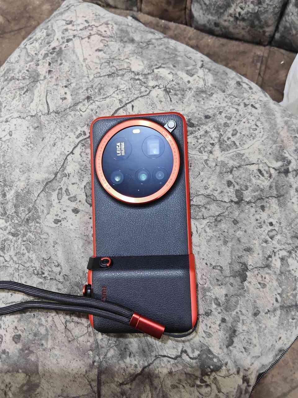 شاومي 15 الترا للبيع مع الكت السعر مليون و200
للاستفسار***********
