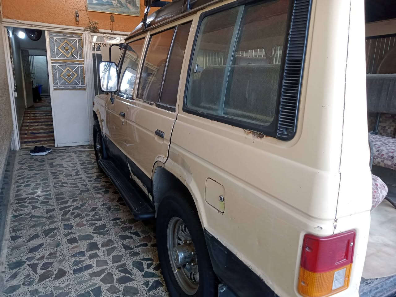 السلام عليكم باجيرو للبيع قنوبره 
كير ومكينه سويه قبل شهر شديناهن 
كهربائيات جدد
تخم تاير جدد
الرقم الجديد انكيزي بغداد
السعر 45 وبيهه مجال 
العنوان بغداد مدينه الصدر
الاستفسار عله الرقم ***********
