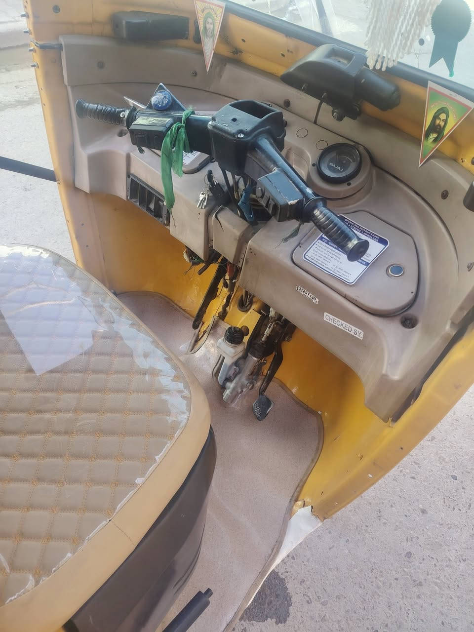 سلام عليكم تكتك للبيع موديل 2019 شهر ٣ اوراق كامله المصطفى تكتك جاهزه مال عيشه مكاني سعر 4200 هاتف ***********
