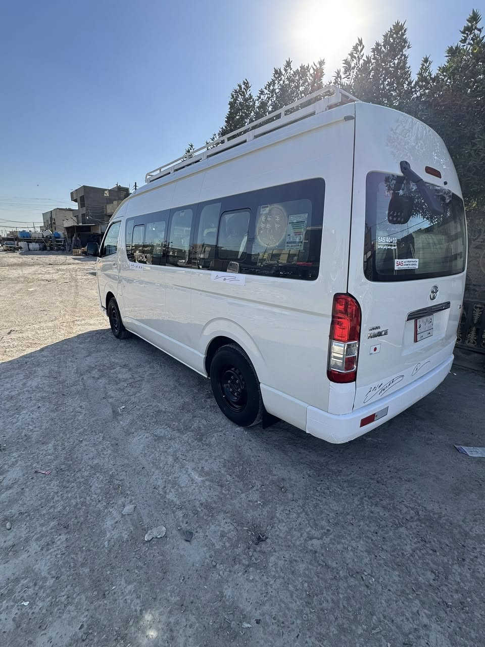 السلام عليكم هايسة 2014 سيارة جديدة  وكلشي موضح بالفيديو
كير ومكينةً وأكسل مكفولات

***********
