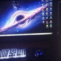 PC نضيف للبيع  مواصفات 👇 ويندوز 10 64 بت  فانات RGP 4   CPU E5-2620 v4...