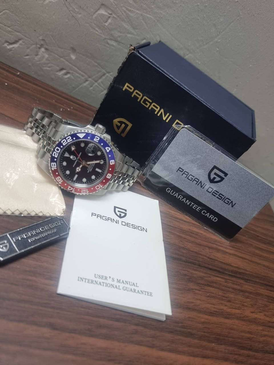 ساعه باجاني دزاين
اصليه 100/100
ملبوسه ٣مرات
نضافه 99
مزاد يبدي من 50الف


**إذا كنت صاحب هذا الإعلان وتريد حذفه لأي سبب، رجاءا أرسل رسالة إلى الدعم الفني**