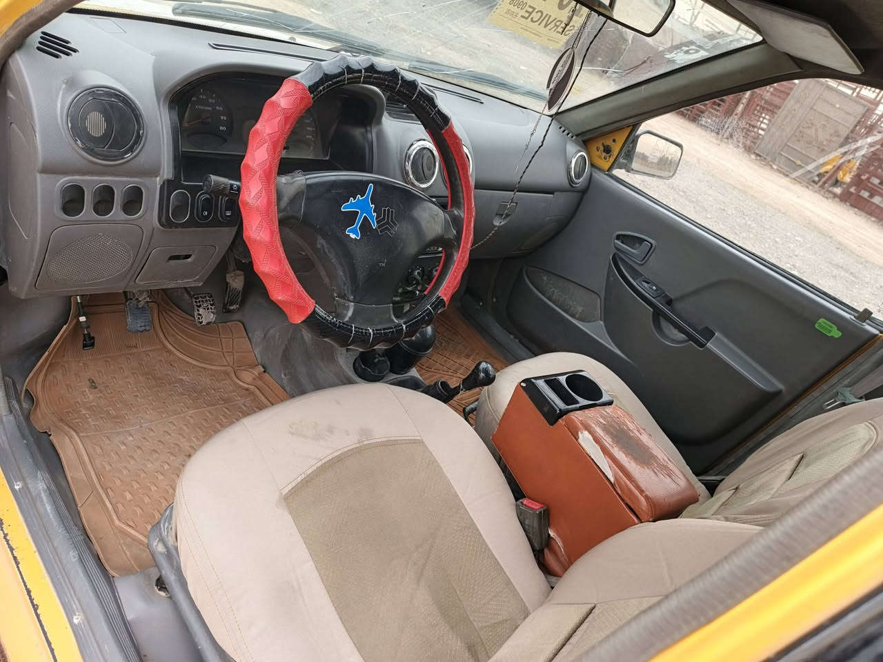 سلام عليكم سايبه 2012 للبيع مصفره هيئه غرامات شرط تحويل ثانيوم كير مكينه شواصي مكفولات صدر جديد كهربائيات كلها شغاله تخم تاير سعر 20 وبيها مجال حك لجيه للاستفسار ***********بغداد النهروان
