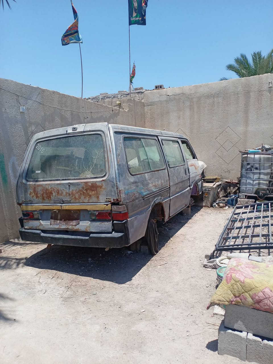 السلام عليكم بسته وبريجو للبيع
مفتره بيهن سبيكه البريجو 2005 معلايه رقم احمر راعيها موجود
البسته 1993 سنوية لـ28 بدون راعي لوحات مابيها سعر الوحده بـ 9 ورقات ثنينهن بـ 18 وبيهن مجال الشراي يتصل ***********
