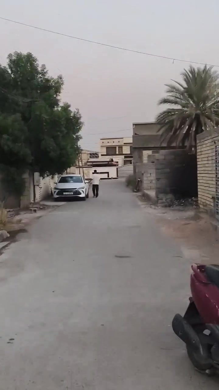 150م واجه 7م والنزال 21م سند 25 أقرار محكمه طابق واحد زيرو كراج وحديقة وغرفه منام 2 واستقبال وصاله ومطبخ قبل المستوصف الجديد بسعر 85 مليون للاستفسار ***********
