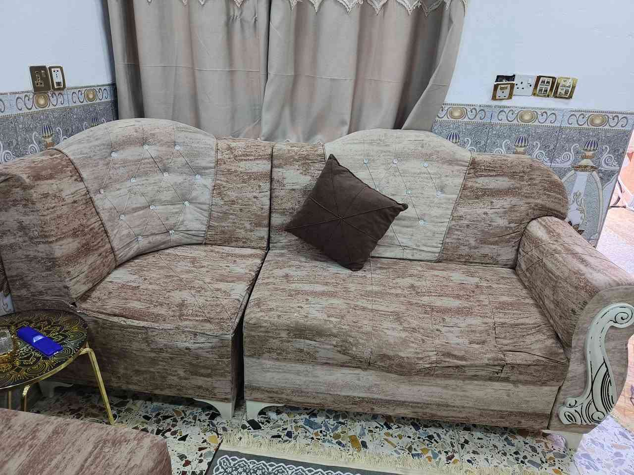 تخم ديوان عشر مقاعد ١٦٠ كنتور خمسه بيبان جديد  تفصال ٣٢٥


**إذا كنت صاحب هذا الإعلان وتريد حذفه لأي سبب، رجاءا أرسل رسالة إلى الدعم الفني**