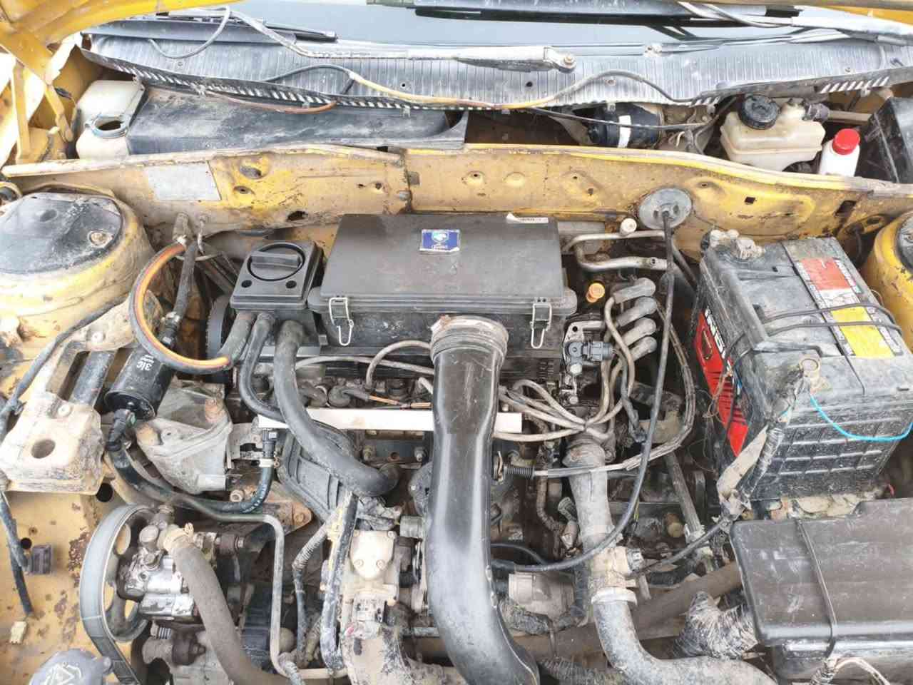 سلام عليكم سمند للبيع مستعجل على بيعته مكلف  بل نشر ***********
