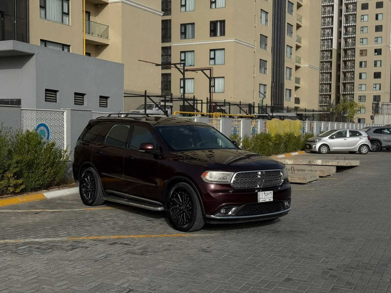 يا الله سلام عليكم دورنكو موديل 2012وارد خليجي RTفول مواصفات ترهم مراوس حسب القناعه
مكينه كير خير من الله هيمي 5700
حساسات خلفيه كأمره تبريد مركزي 
كشنات جلد كهرباء فتحه جنطه كهرباء 
تخم تاير حساس تايرات بيه قطعتين صبغ فقط السعر ١٦٠وبيه مجال الاتصال ***********
