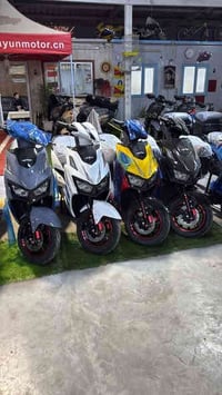 وبركاته وصول وجبة جديدة من الدراجات الشحن كرتين وبصمتين وسويچين وية كل...