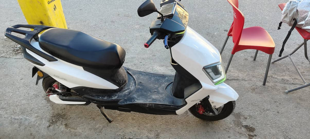 السلام عليكم ورحمة الله وبركاته دراجة شحن للبيع موديل2024 ست بطاريات ملف 1500 كهربائيات كلها شغالة السعر 600
***********
