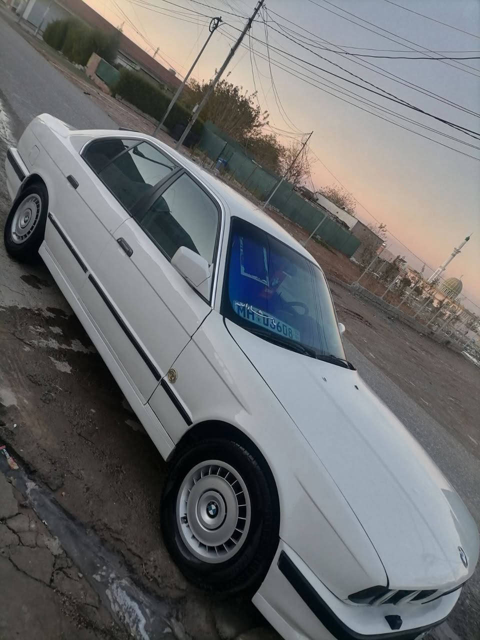 بیێم 90 سلایتە.جرکەی تیانیە زۆر تووندوتۆڵە مەکینەبیستەوگێر عادی وگێرومەکینەی بەشەرت٦٠٠هەزار غرامەی 
لەسەرەوجام کارەباییە،سەیارەکە تابڵی خاوێنەو جوانە
سحر 45 وەرەقەوکەمێك مەجال
رقم تەلەفۆن☎️***********📞
رقم تەلەفۆن☎️***********📞
📍شوێن هەولێر
