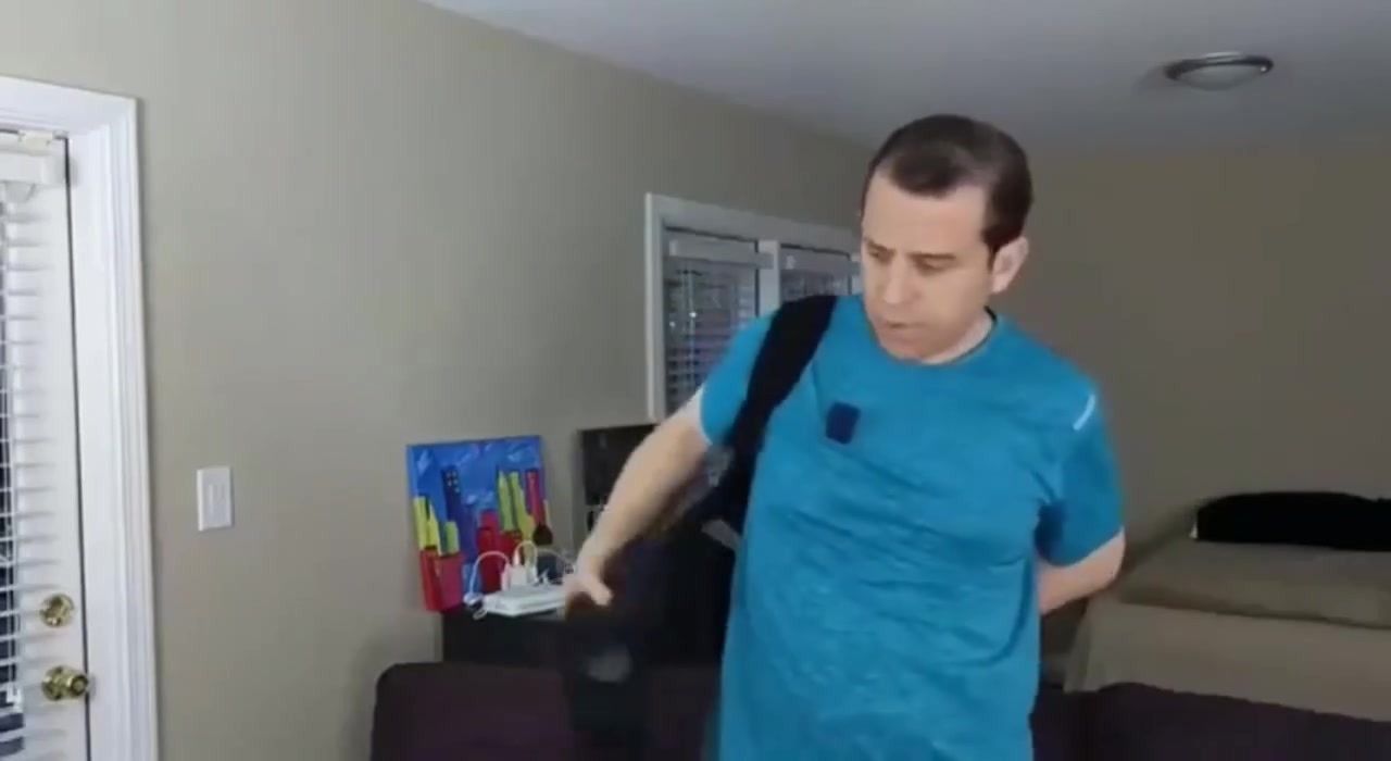 ✨ Sport Protecting الأصلي 💯
مشد الظهر المغناطيسي ✅

إذا تعاني من آلام الظهر أو تحتاج دعم لوضعية الجسم، فهذا المشد خيار عملي ومريح. 🤍

🌟 المميزات:
✔️ يساعد على تحسين وضعية الظهر والكتفين.
✔️ يوفر دعماً للظهر أثناء العمل أو الجلوس لفترات طويلة.
✔️ يخفف الشعور بالإجهاد في الظهر والرقبة والكتفين.
✔️ مريح وخفيف الوزن ويمكن ارتداؤه تحت الملابس.
✔️ مناسب للاستخدام اليومي في البيت أو العمل أو أثناء الحركة.

👨‍🦱👩‍🦰 مناسب للرجال والنساء.

📏 القياس: فري سايز
يناسب أوزان من 50 إلى 100 كغم.

📩 للطلب والاستفسار راسلونا خاص.
🚚 التوصيل متوفر لجميع المحافظات. #مشد_الظهر_المغناطيسي 
 #مشد_الظهر #اكسبلور


**إذا كنت صاحب هذا الإعلان وتريد حذفه لأي سبب، رجاءا أرسل رسالة إلى الدعم الفني**
