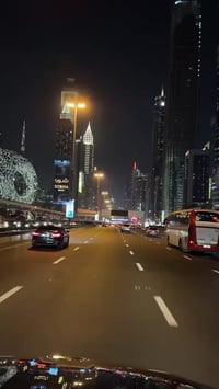 دبي تناديك… وإحنا جاهزين نوديك 🌆✈️🇦🇪  رحلات مستمرة إلى دبي 💰 بأسعار تب...