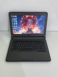 Dell Latitude 3350 • i5 الجيل الخامس • 8GB رام/256GB SSD