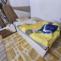 غرفه شبابيه • باب الكنتور