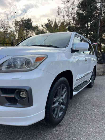 [١٧‏/١٢، ٤:٥٤ م] Otombelakam: . لیگزس LX 570
. مــــــۆدیل / ٢٠١٠ / شکل کامل کراوە بە ۲۰۱٥ 
.مەکینە V8--5 ,7 🔥🔥
. مەکینــــــەی نەکراوەتەوە ✔✔
. مەودای ڕۆیشتن / ۱۷۹ هەزار کم حقیقی
.  فوول مواسفات  ،  کوشین سارد و گەرم ، جەگە بڵند و نیوی دەبێ  ، سندوق شەفت ، سێ کامێرا زۆر مواسفاتی تر ✔✔

. سبوغ = ٣ پارچەی پێش و  ۲ دەرگا .
. پێش و پشت کەپس ، تەنها کەمەک ناو دەرگا ، 
. هیچ ئێڕباگێکی نەتەقیوە  ✔

. تێبینی / تەنها فرۆشتن 
.. نــــــــرخ   (  ٢٨٣ $ ) وەرەقە..
***********
What app 

[١٧‏/١٢، ٤:٥٤ م] Otombelakam: . لیکزس  LX 570 
. مــــودیل / ٢٠١٠ محدث الی ۲۰۱٥ 
. محرك / V8_5,7 🔥🔥
. محرك كبس مامفتوح ✔✔
. ماشي / ۱۷۹  ٱلف کیلومتر حقیقی 
. مواصفات : کشن تبرید تدفئە 
. صندوق شفت ، ثلاث كامیرا 
. هوایة مواصفات اخری 

. صبغ = ۳ قطع آمامي و بابین  
. بجم و خلفي كبس 
. شویة بیها دواخل باب 
. ایرباكات ما طاك 

.ملاحظة / فقط بیع 
. سعر      ( ۲۸۳ $ ) ورقة
***********
What app أربيل, العراق
