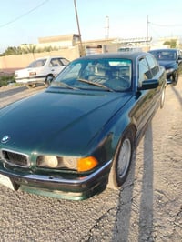 بي إم دبليو • بي إم دبليو 740 • سيارة • لون زيتوني • مكينة 40 • كير تم...