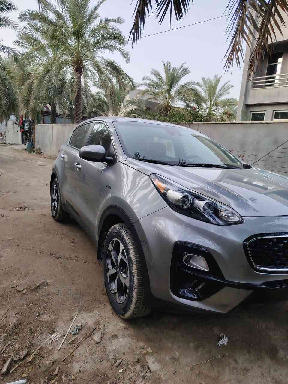 سبورتج 2022 وارد امريكي
كلين بدون حادث مكفوله

مكينه 2400 gdi

فور ويل

داخل لونين مثل الخليجي

كامره خلفيه دوارة

تبريد قطعتين امامي وخلفي

شاشه اعطال

فول تحكم استيرن

كشافات زنون

شاشه كبيره اصليه

نظام دبل دسك

اي بي اس بريك

مثبت سرعة

ثلاث انظمه قيادة

سايد بريك ب الرجل

رقم اربيل ب اسمي

معروضه 188

***********
