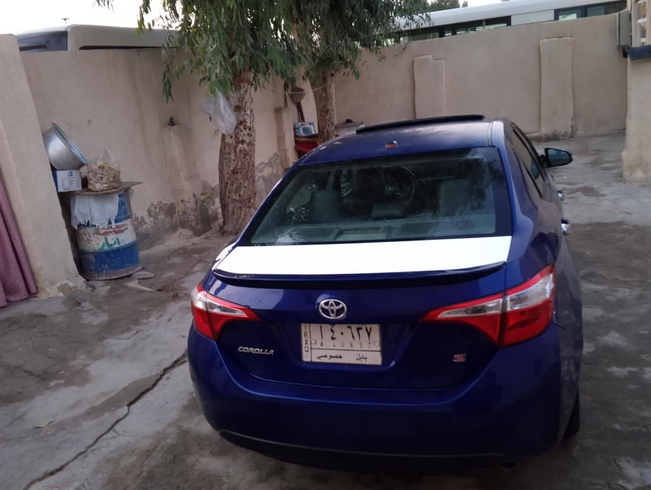 كورلا للبيع فقط بدون مراوس موديل 14فول مواصفات فئه S معرفوفه  مواصفات Sفتحه بصمه تحكم جهتين شفتات شاشه كامرا داخل ملكي بصمه أبواب وبصمه جنطه ترحيب محرك 1800كفاله كير محرك تبريد حداديه تخم تاير سياره جاهز ه من كلشي رقم بابل باسمي سنويه ل28 سياره استخدام شخصي ماشيه150 مكاني بابل 
***********
